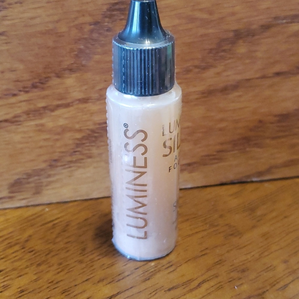 Luminess beauty Airbrush makeup